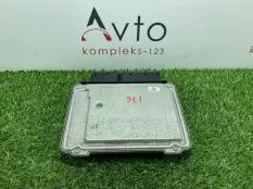 Блок управления двигателем Audi Q3