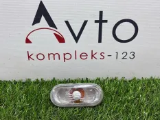 Повторитель поворота в крыло Volkswagen Caddy