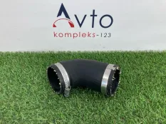 Патрубок интеркулера Audi Q3