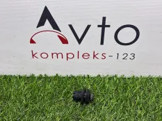 Болт регулировки фары Volkswagen Caddy Maxi