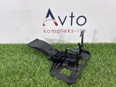 Крючок капота Audi A4