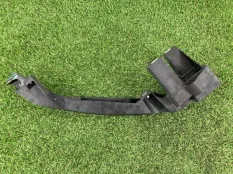 Кронштейн фары Audi Q3