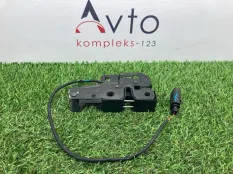 Замок капота Audi A6