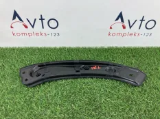 Кронштейн фары Audi Q3