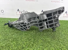 Кронштейн генератора Volkswagen Passat CC