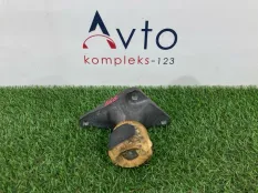 Кронштейн двигателя Audi A6