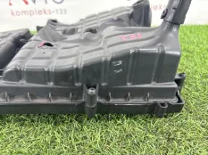 Корпус воздушного фильтра Audi A1