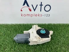 Моторчик стеклоподъемника Audi A1