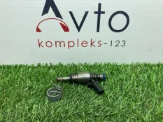 Форсунка инжекторная Volkswagen Tiguan