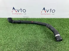 Патрубок системы охлаждения Audi Q3