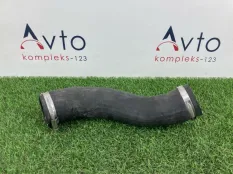 Патрубок интеркулера Audi Q3