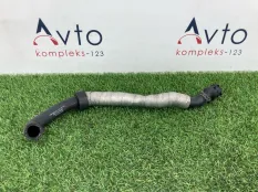 Патрубок системы охлаждения Audi Q3