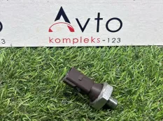 Датчик давления масла Volkswagen Tiguan