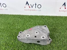 Кронштейн акпп Volkswagen Tiguan