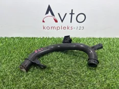 Трубка системы охлаждения Volkswagen Tiguan