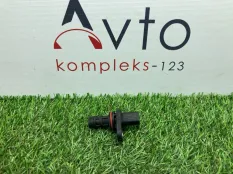 Датчик положения коленвала Audi Q3
