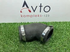 Патрубок интеркулера Audi Q3