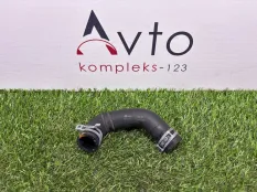 Патрубок системы охлаждения Volkswagen Tiguan