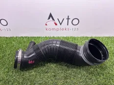 Патрубок воздушного фильтра Volkswagen Tiguan