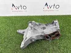 Кронштейн генератора Volkswagen Tiguan