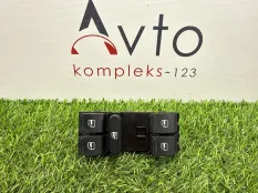 Блок управления стеклоподъемниками Volkswagen Tiguan