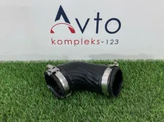 Патрубок интеркулера Skoda Superb