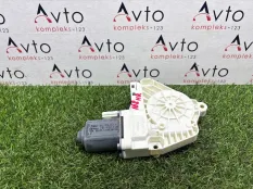 Моторчик стеклоподъемника Audi A4