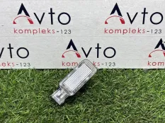 Плафон салонный Audi Q5