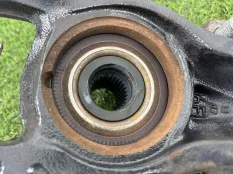 Кулак поворотный Volkswagen Touareg