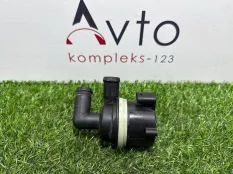 Помпа водяная Volkswagen Caddy Maxi