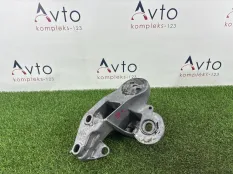 Кронштейн двигателя Audi A6