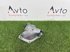 Кронштейн опоры двигателя Audi A4