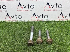 Болт подвески Volkswagen Passat CC