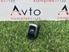 Кнопка стеклоподъемника Audi A4