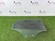 Стекло двери Audi A1