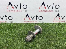 Болт развальный Audi Q5