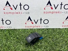 Кнопка стеклоподъемника Volkswagen Tiguan
