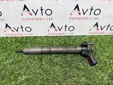 Форсунка топливная Skoda Superb