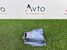 Кронштейн опоры двигателя Audi Q5