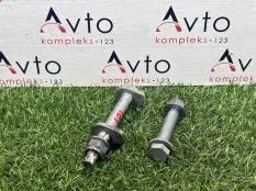 Болт развальный Audi Q5