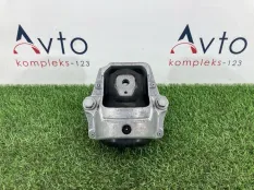 Опора (подушка) двигателя Audi A4