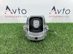 Опора (подушка) двигателя Audi A4