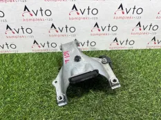 Кронштейн двигателя Audi A4