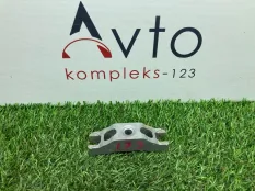 Кронштейн форсунки Volkswagen Caddy Maxi