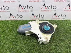 Моторчик стеклоподъемника Audi Q5