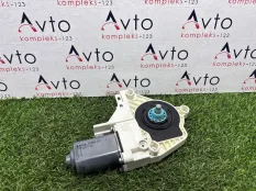 Моторчик стеклоподъемника Audi Q5