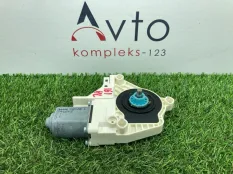 Моторчик стеклоподъемника Audi A4