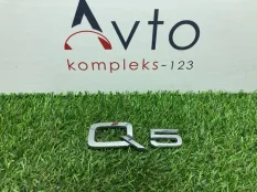 Шильдик Audi Q5