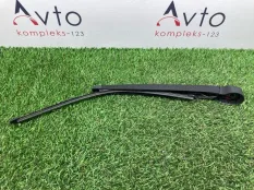 Поводок стеклоочистителя Skoda Rapid