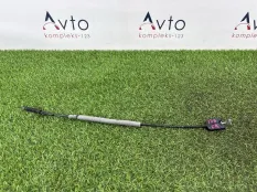 Трос замка двери Skoda Superb